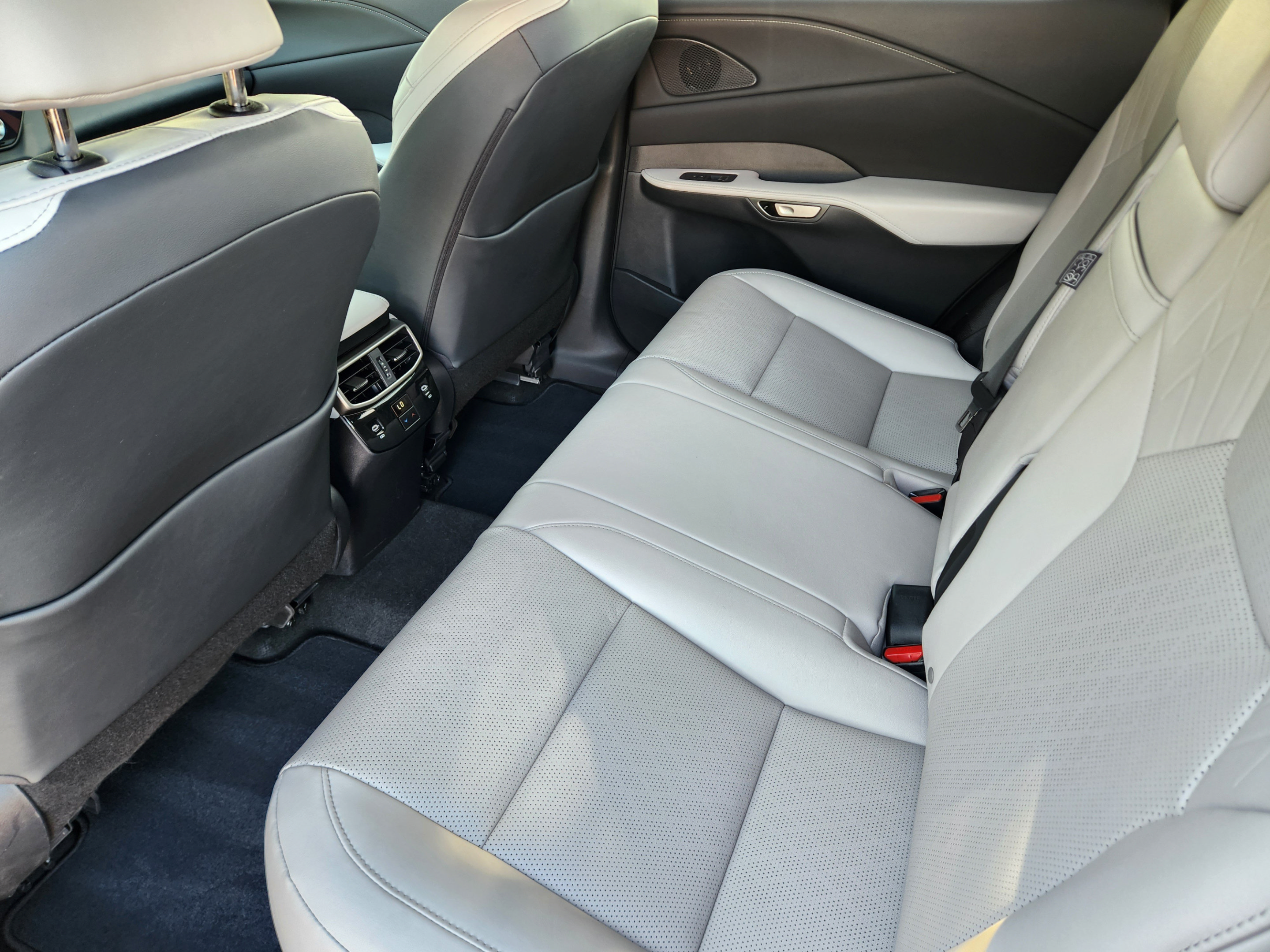 Certified 2025 Lexus RX 350 Premium Plus w/ Convenience Package FWD image 26