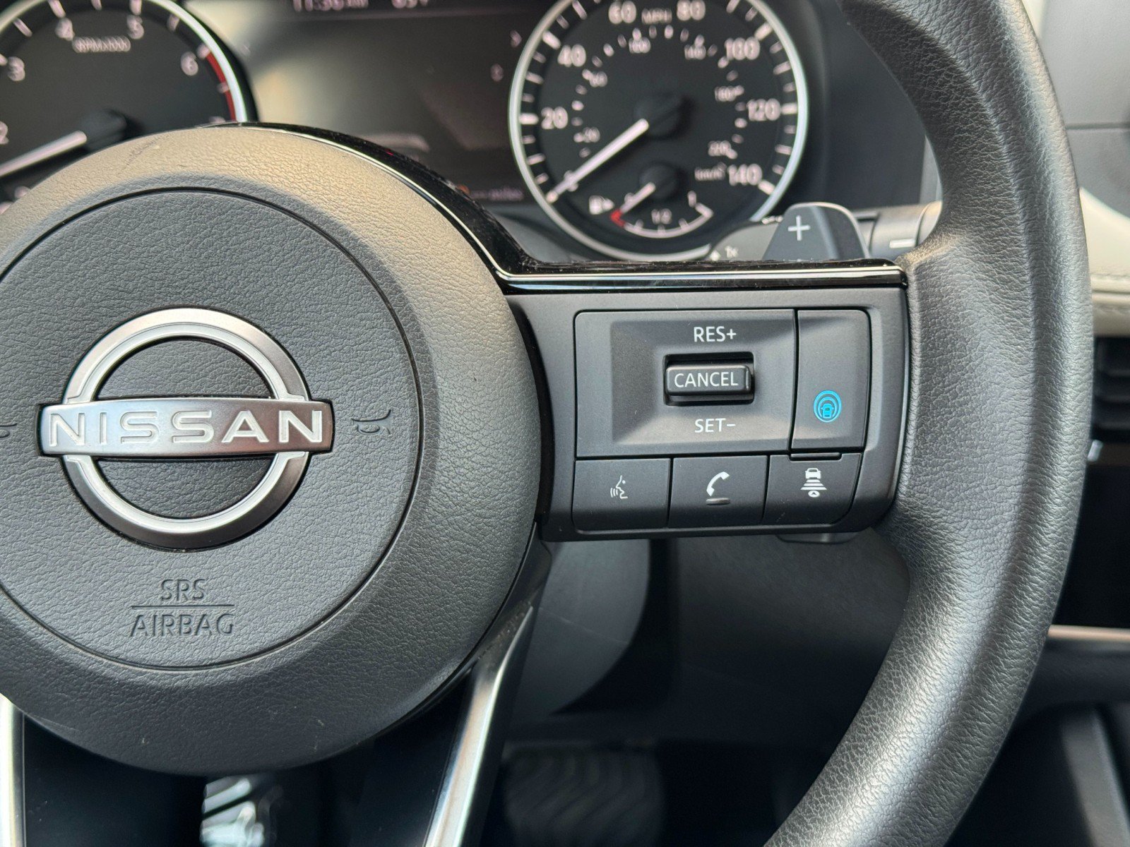 Used 2022 Nissan Rogue SV FWD image 20