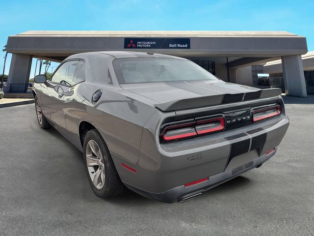 Used 2018 Dodge Challenger SXT image 6