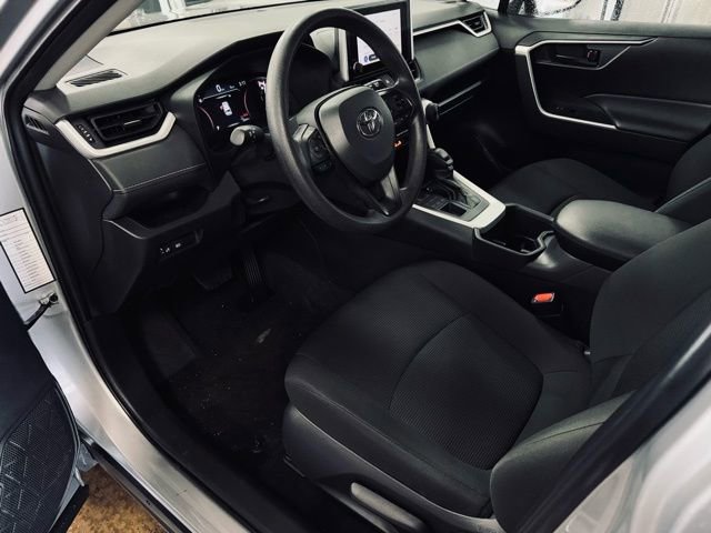 Used 2025 Toyota RAV4 LE image 15