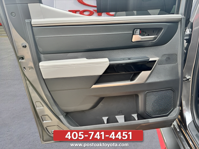 Used 2025 Toyota Tundra Limited AWD/4WD image 27