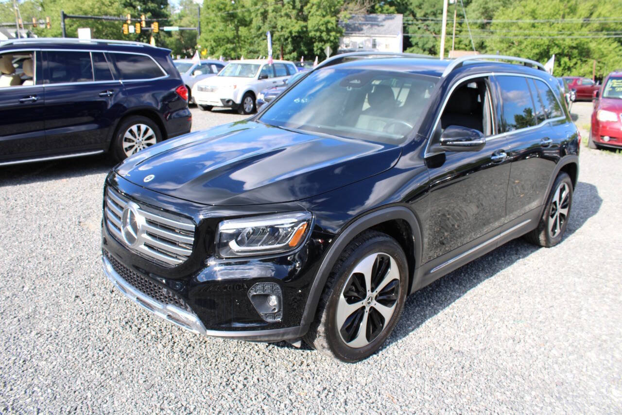 Used 2024 Mercedes-Benz GLB 250 image 2