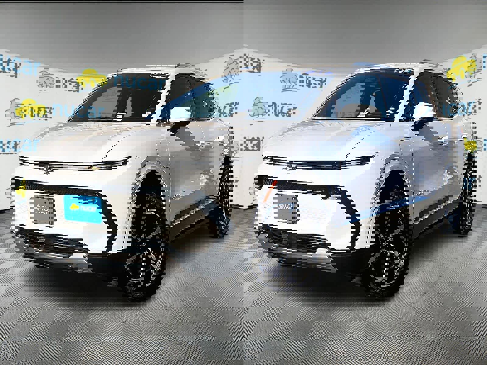 Used 2025 Chevrolet Equinox EV LT image 3