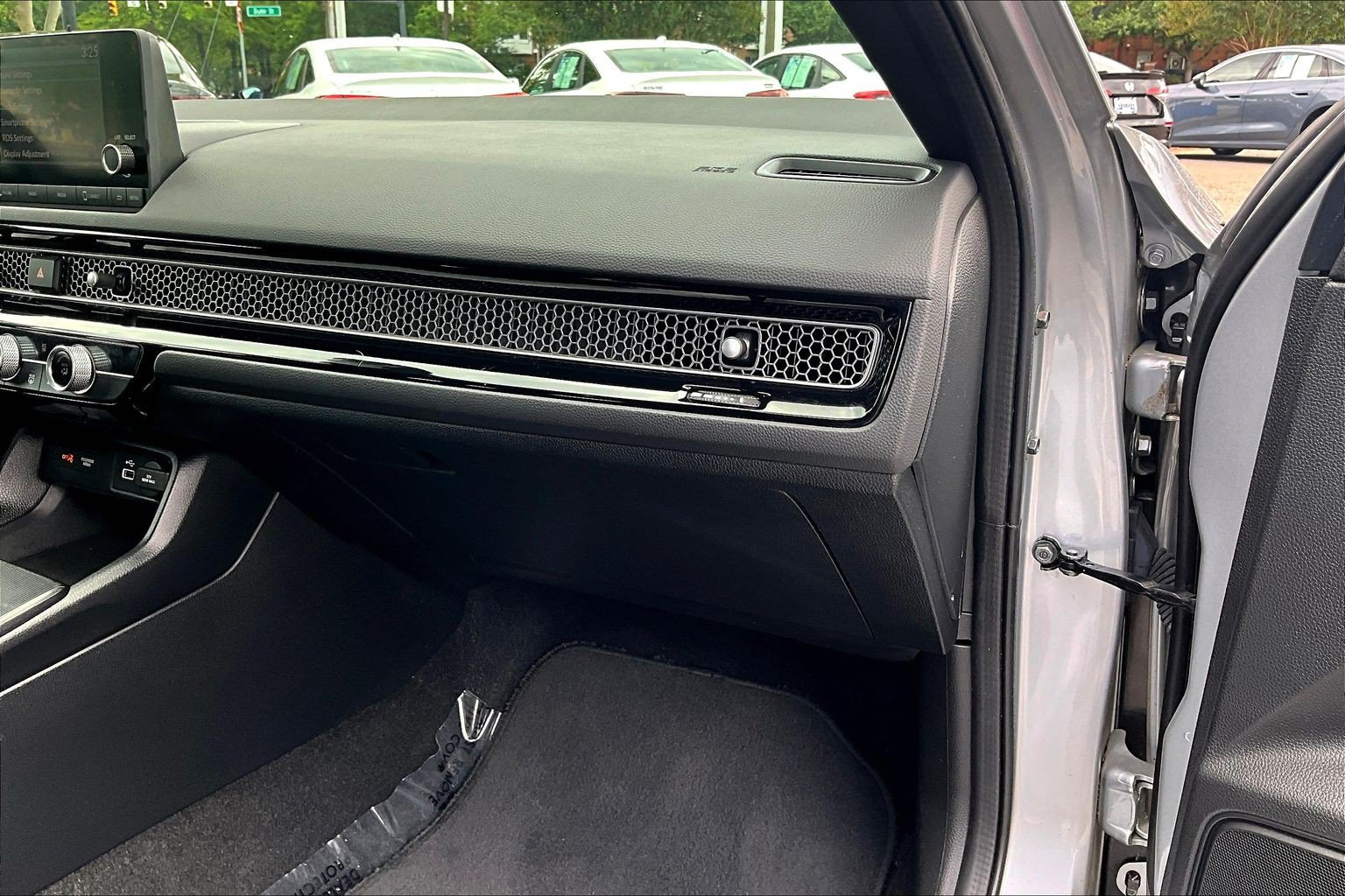 Used 2023 Honda Civic Sport image 16