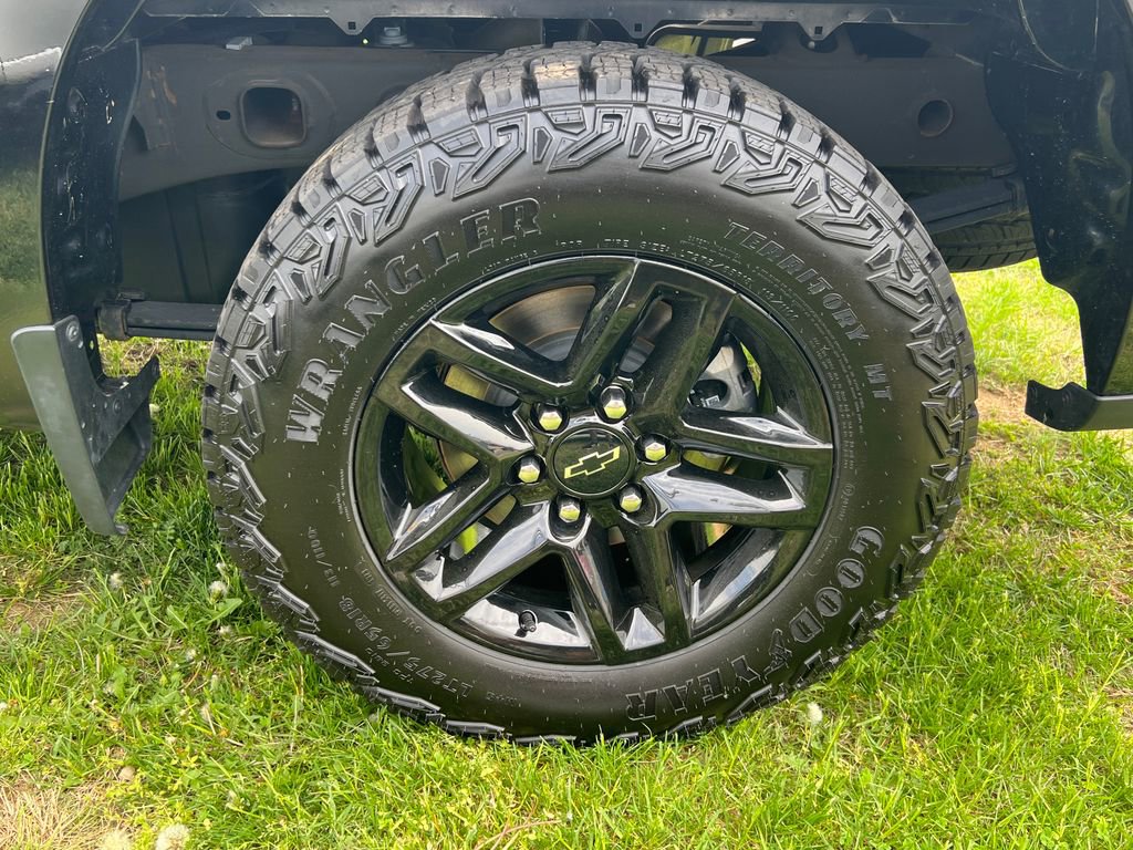 Used 2023 Chevrolet Silverado 1500 LT image 13