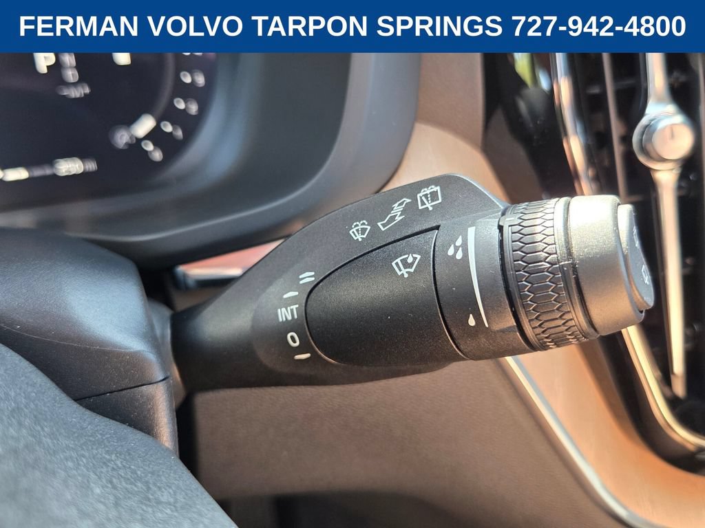 New 2026 Volvo XC60 B5 Core AWD/4WD image 32