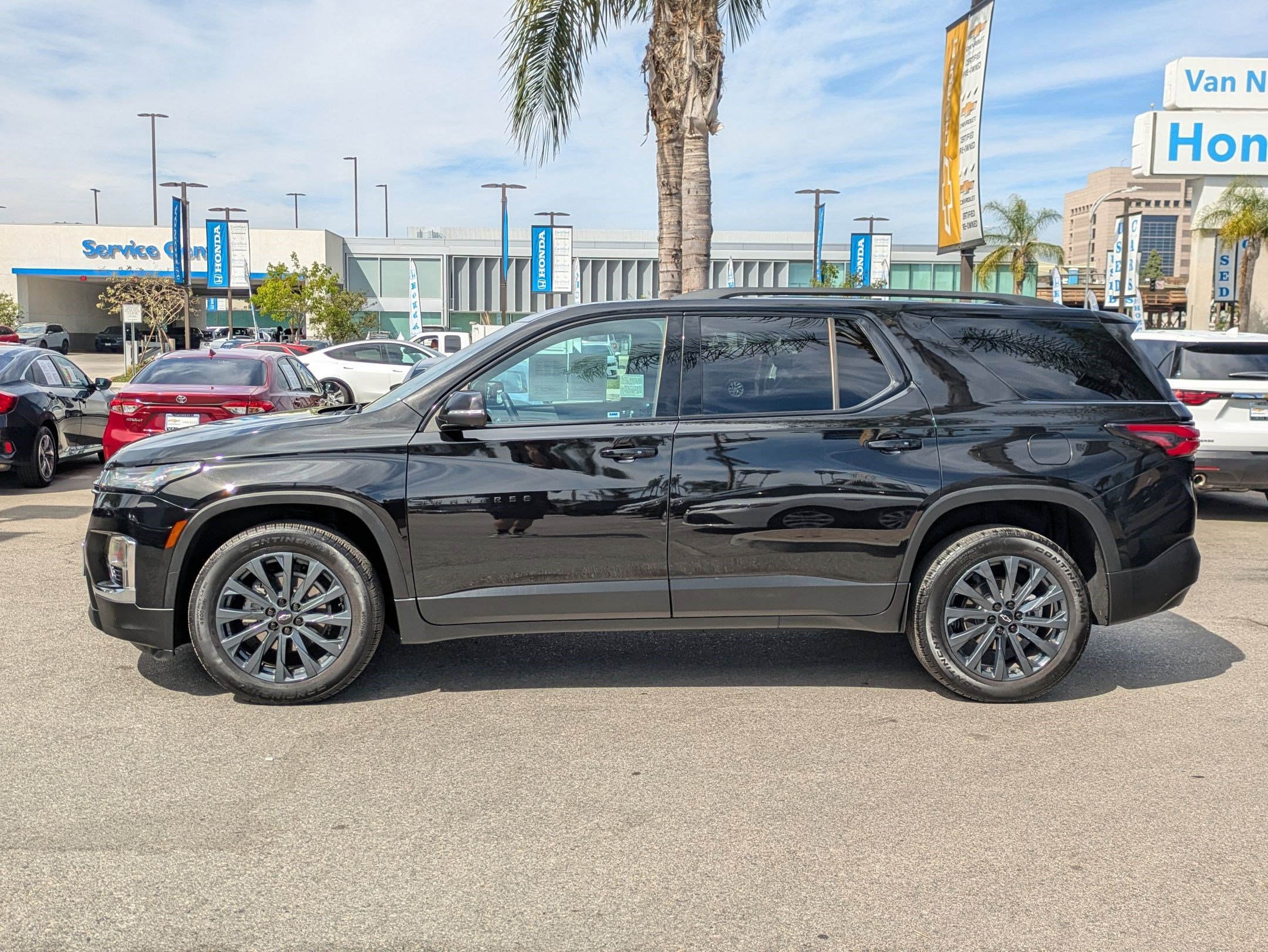 Certified 2023 Chevrolet Traverse RS w/ LPO, Floor Liner Package image 8