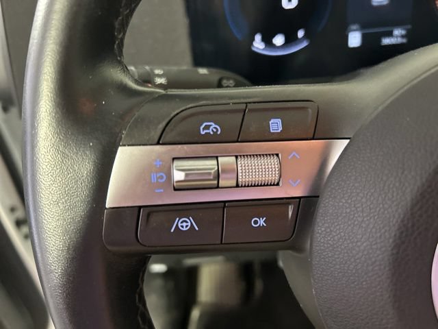 Used 2024 Hyundai Kona SEL AWD/4WD image 17