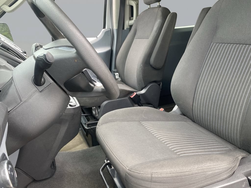 Used 2018 Ford Transit 350 XLT RWD image 11