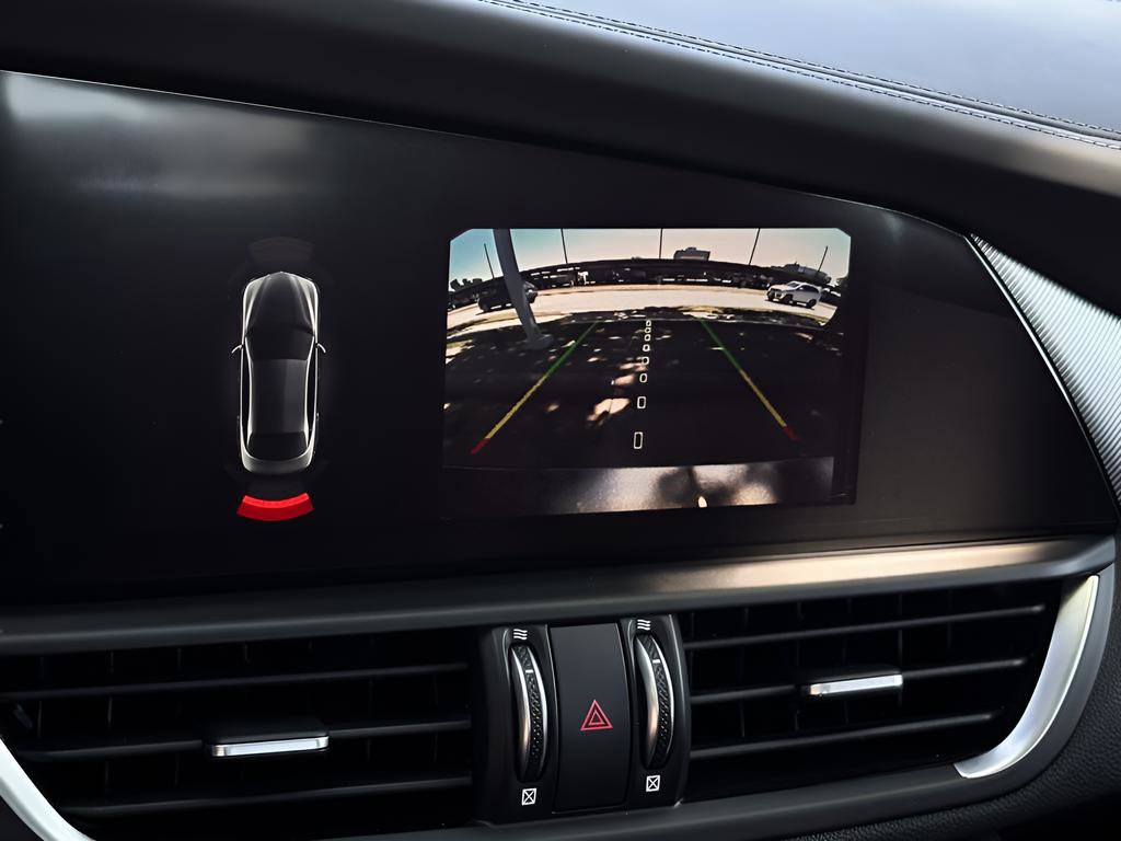 Used 2024 Alfa Romeo Giulia Veloce image 10