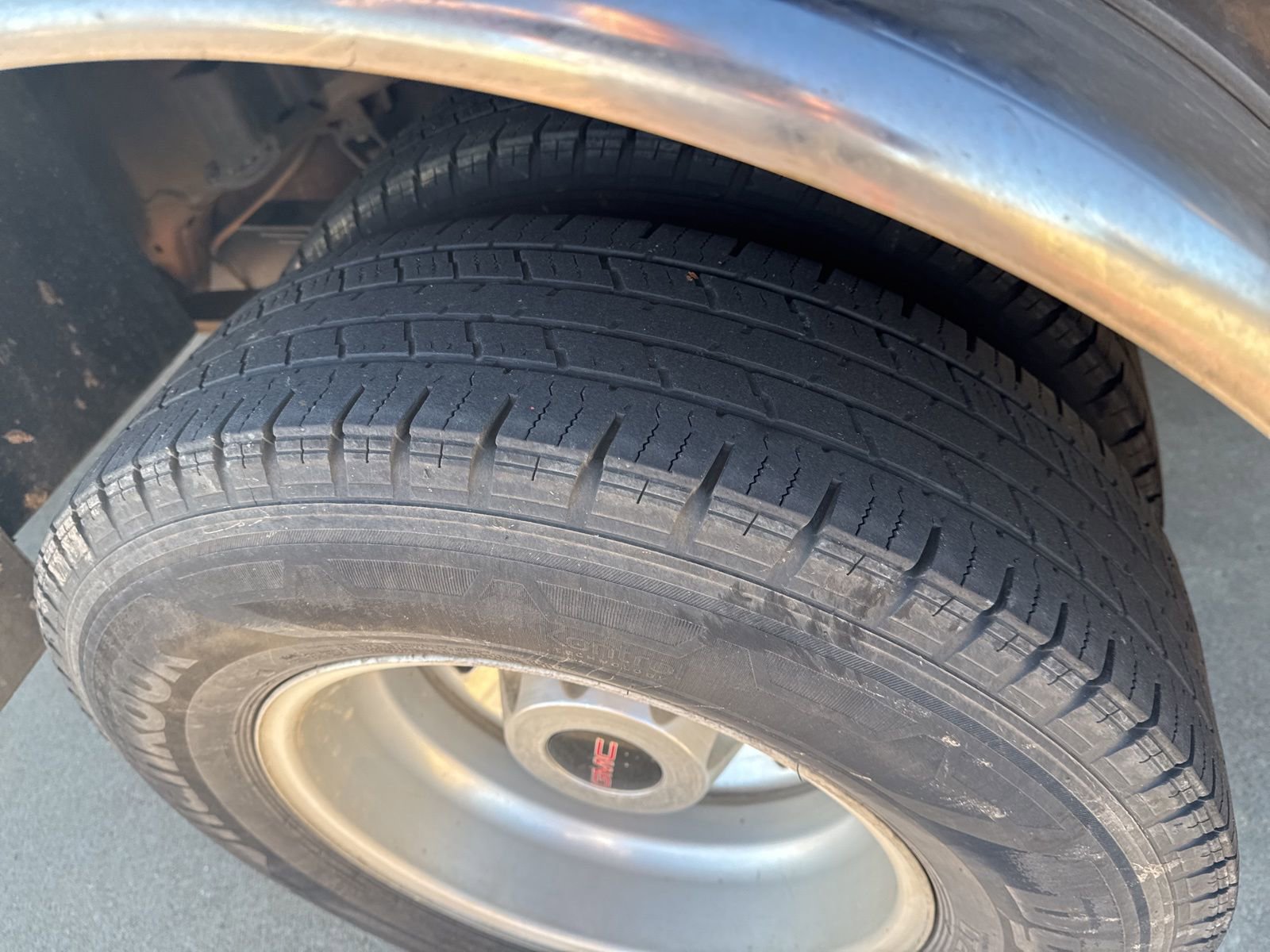 Used 2023 GMC Sierra 3500 Denali w/ Denali Ultimate Package image 21