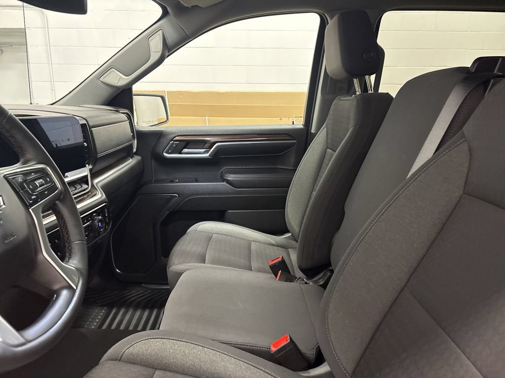 Used 2023 Chevrolet Silverado 1500 RST AWD/4WD image 20