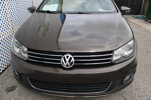Used 2013 Volkswagen Eos Lux image 25