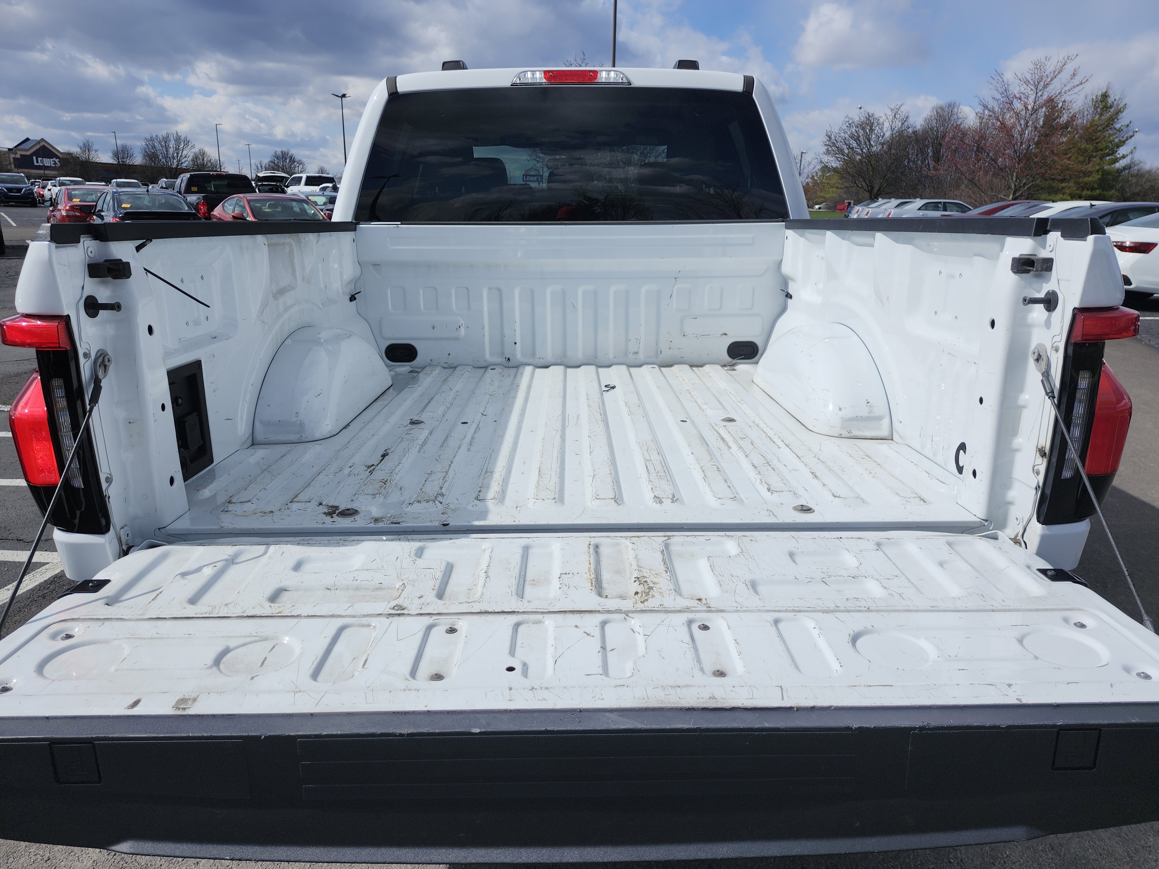 Used 2023 Ford F150 Lightning Pro image 25