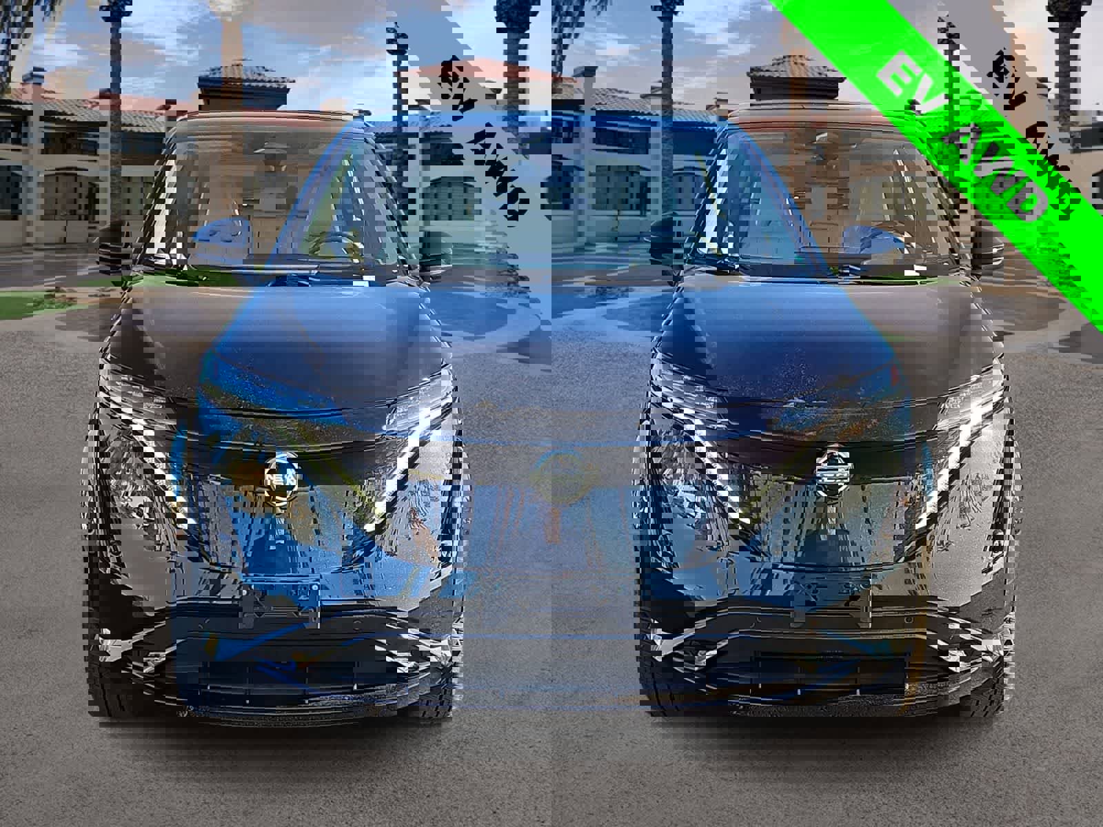 Used 2023 Nissan Ariya AWD image 3