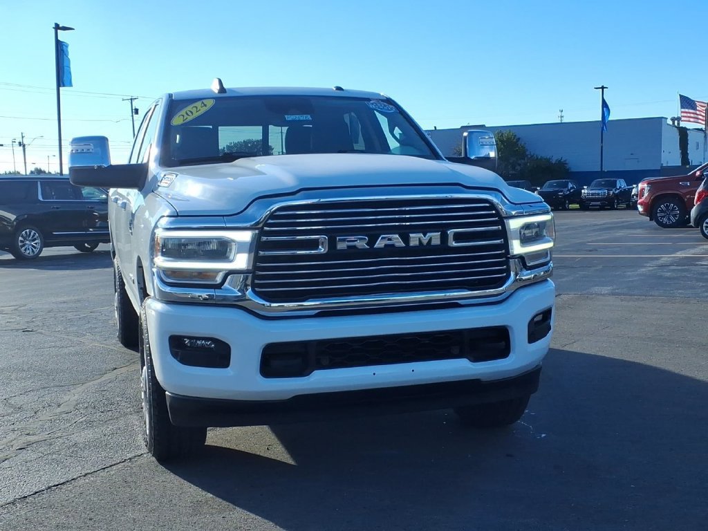 Used 2024 RAM 2500 Laramie w/ Safety Group AWD/4WD image 2