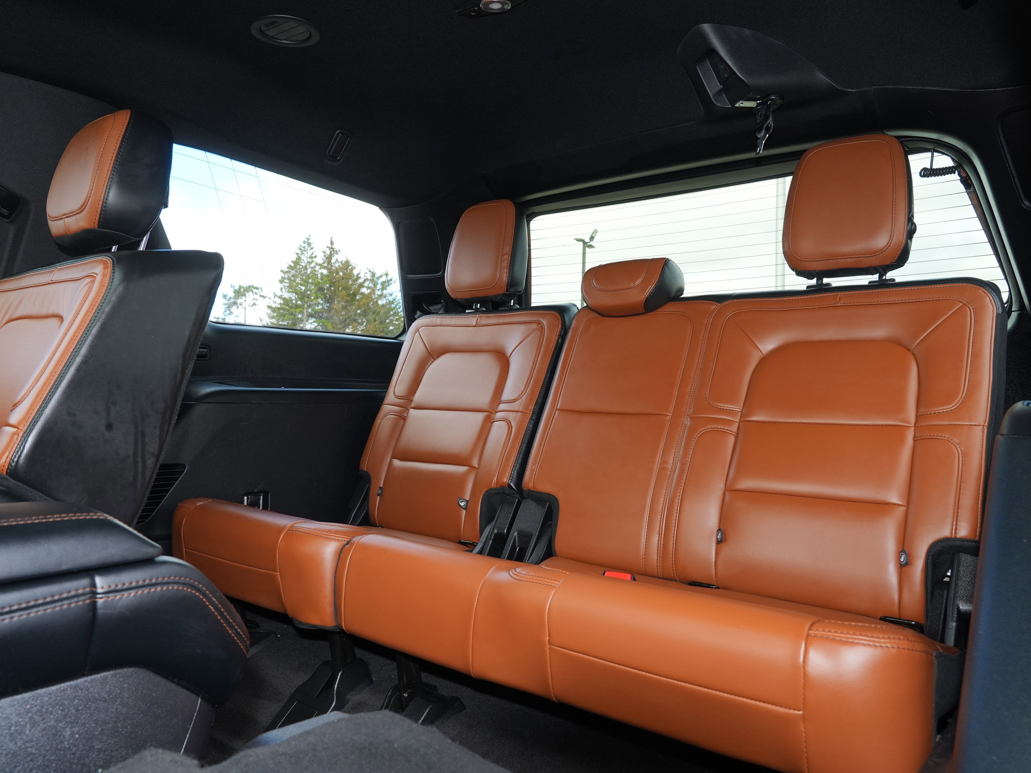 Used 2020 Lincoln Navigator Reserve w/ Luxury Package image 29