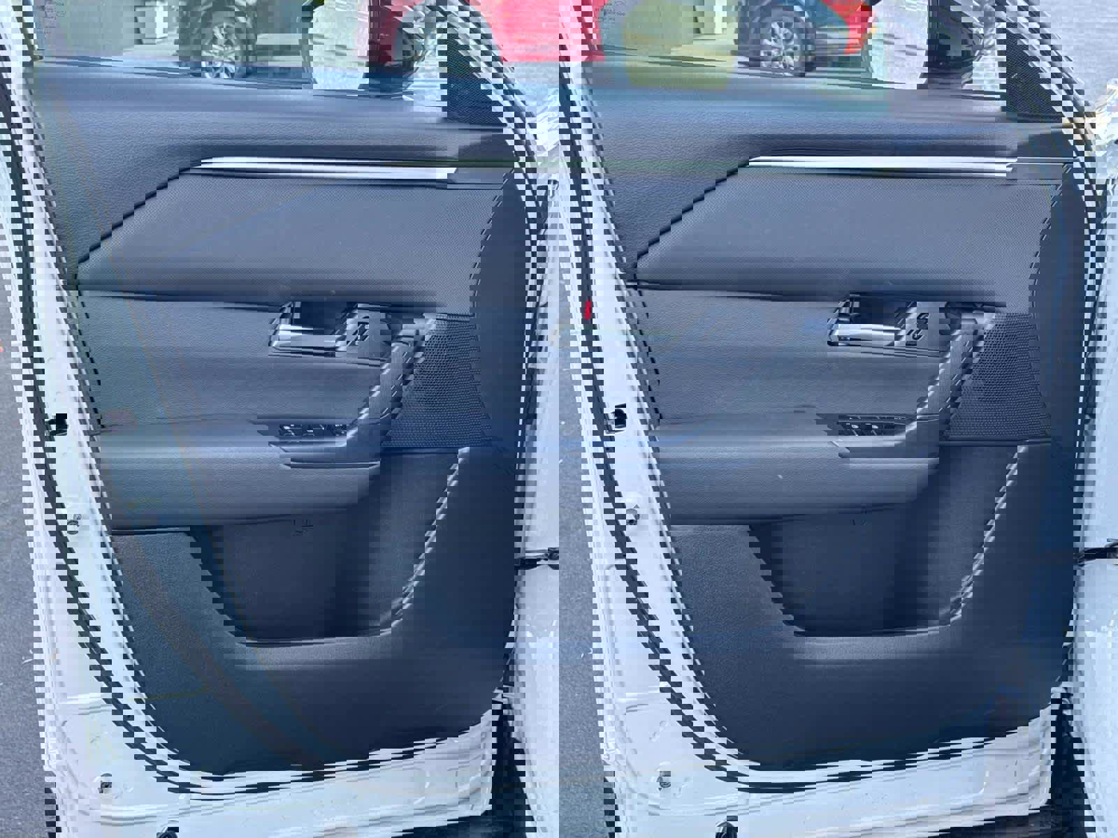 Certified 2025 MAZDA CX-50 2.5 Hybrid w/ Preferred Pkg image 18