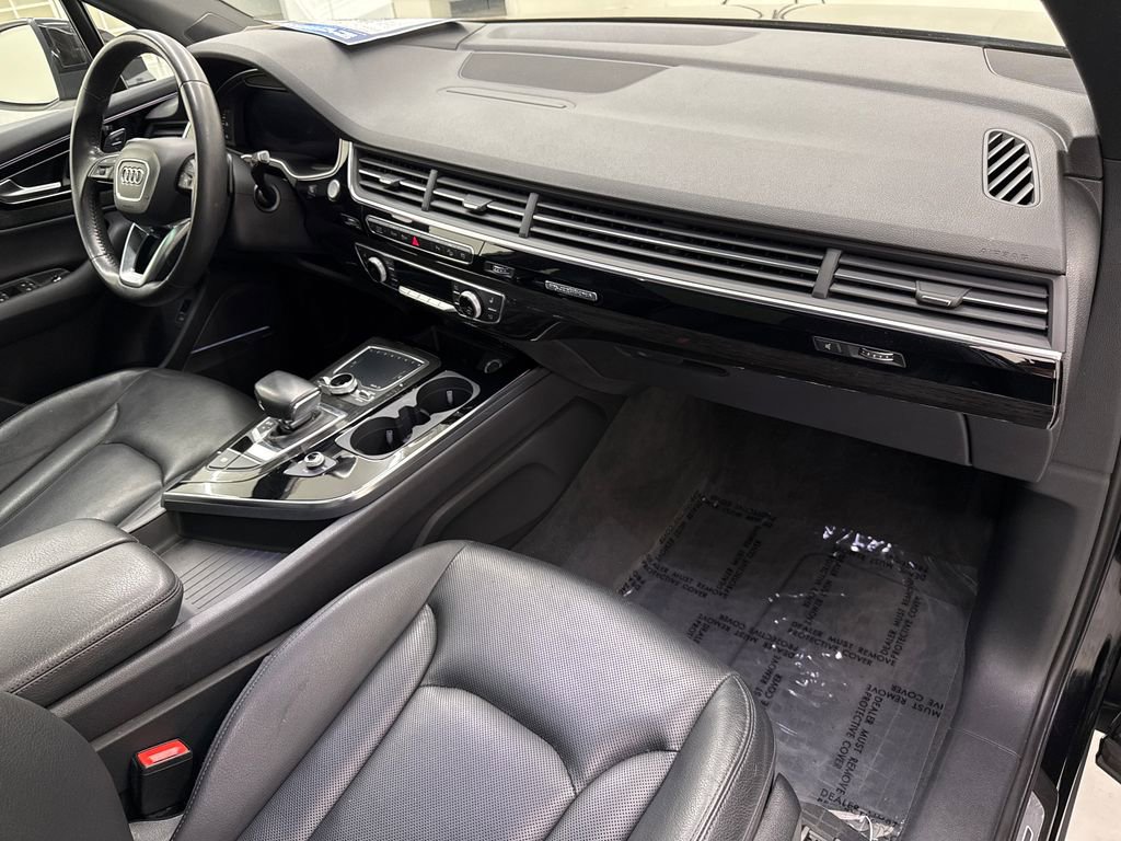 Used 2018 Audi Q7 3.0T Prestige w/ Prestige Package image 24