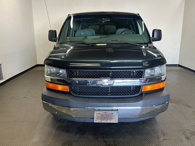 Used 2003 Chevrolet Express 1500 w/ Preferred Equipment Group 3 image 3