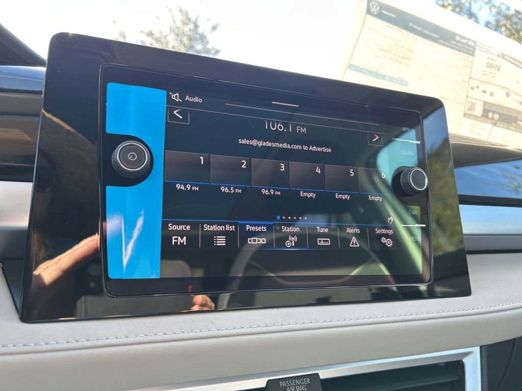 New 2026 Volkswagen Taos SE image 32