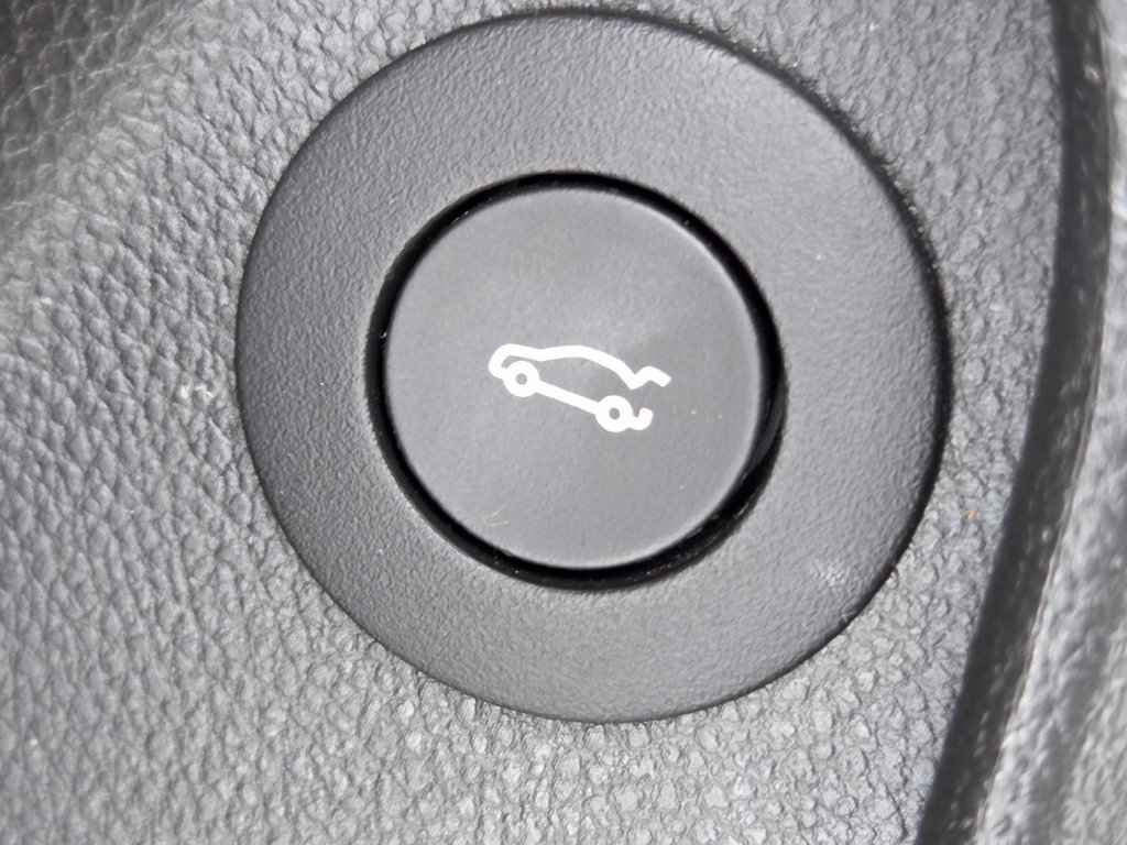 Used 2015 Buick Regal Premium FWD image 13