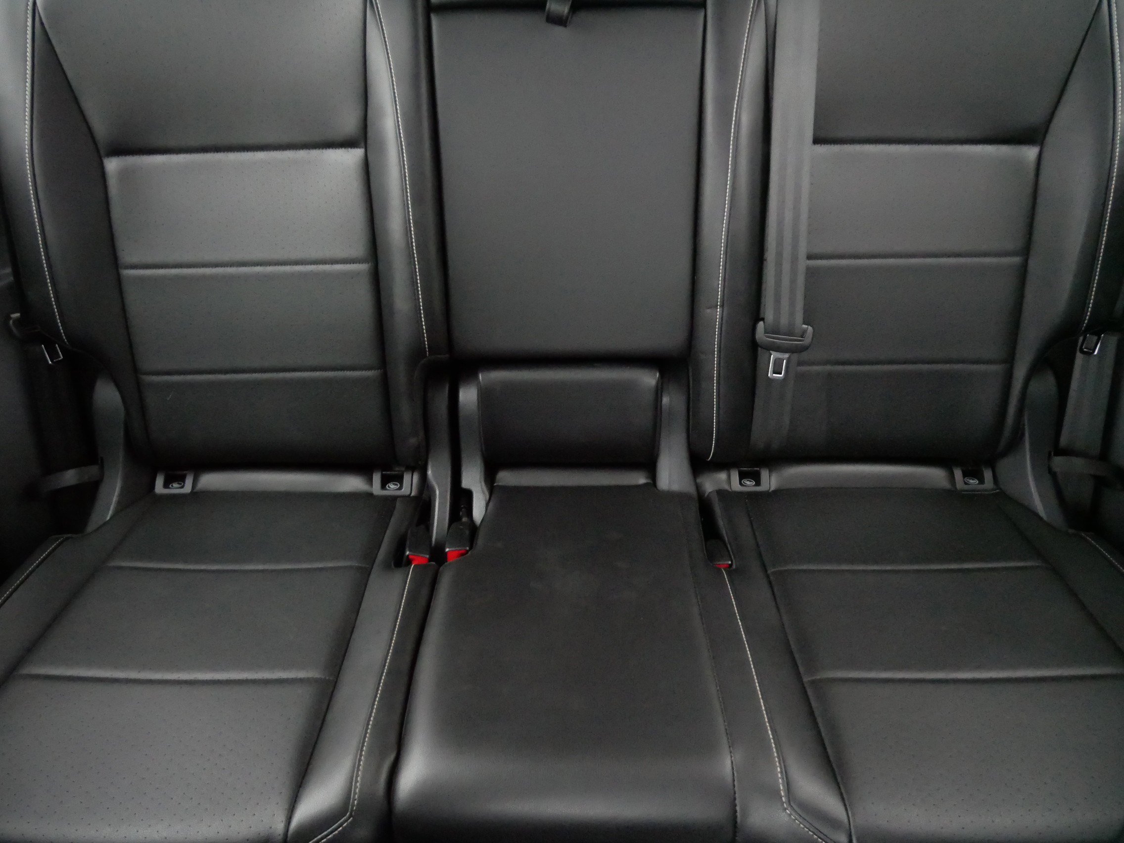 Used 2021 Volkswagen Tiguan SE R-Line image 13