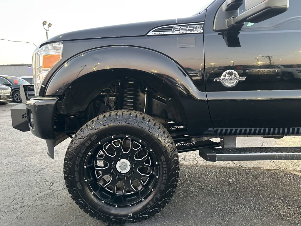 Used 2016 Ford F250 Platinum w/ FX4 Off-Road Package image 27