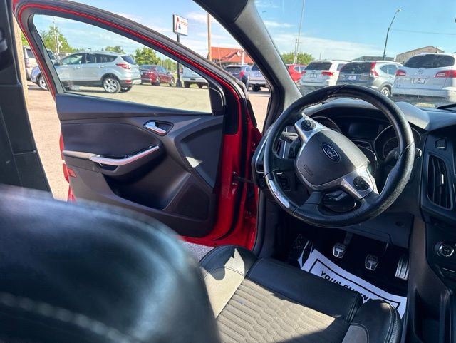Used 2013 Ford Focus ST FWD image 15