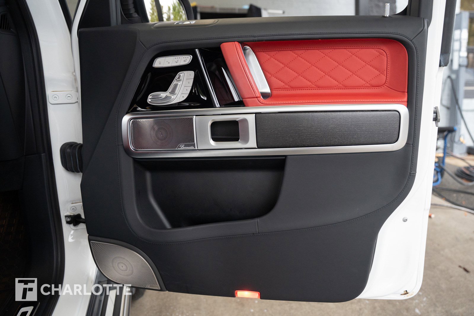 Used 2023 Mercedes-Benz G 550 image 27