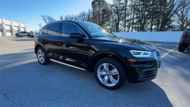 Used 2018 Audi Q5 2.0T Premium Plus w/ Premium Plus Package image 2