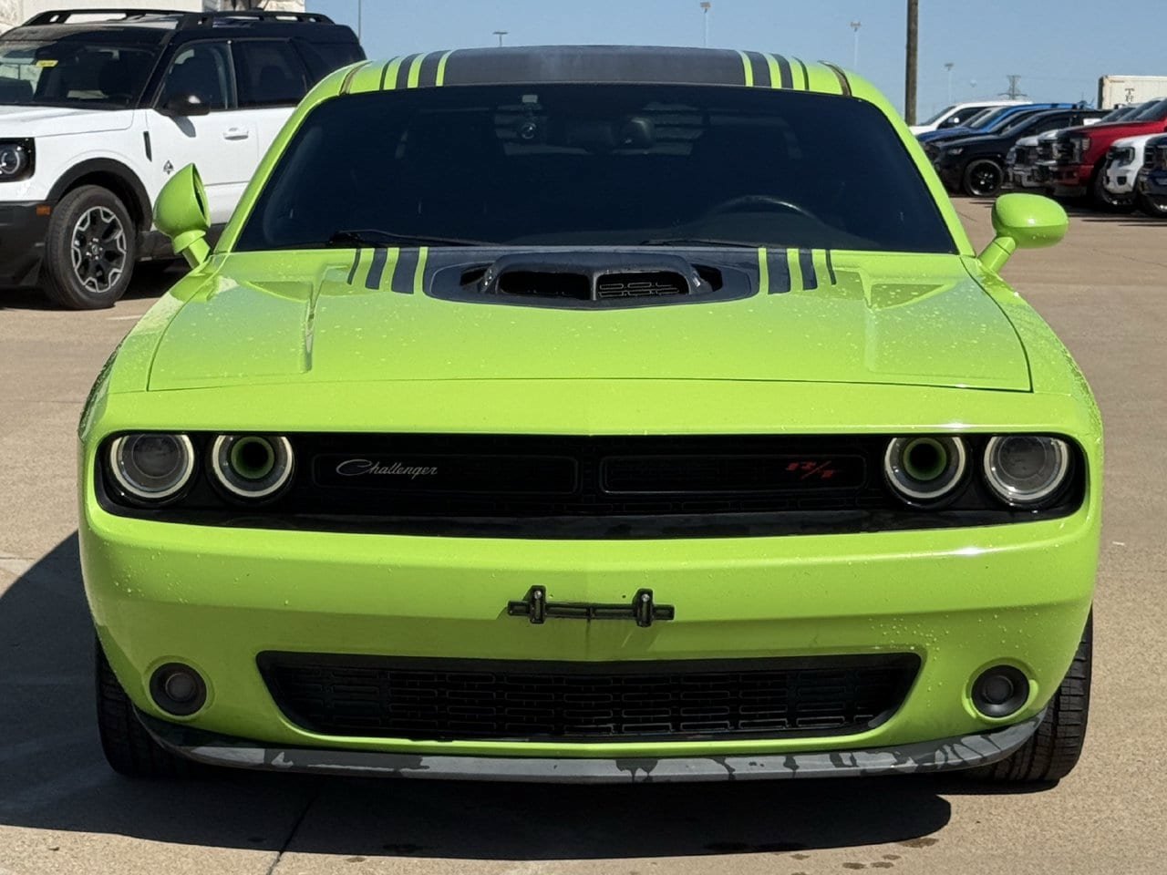 Used 2015 Dodge Challenger R/T RWD image 7