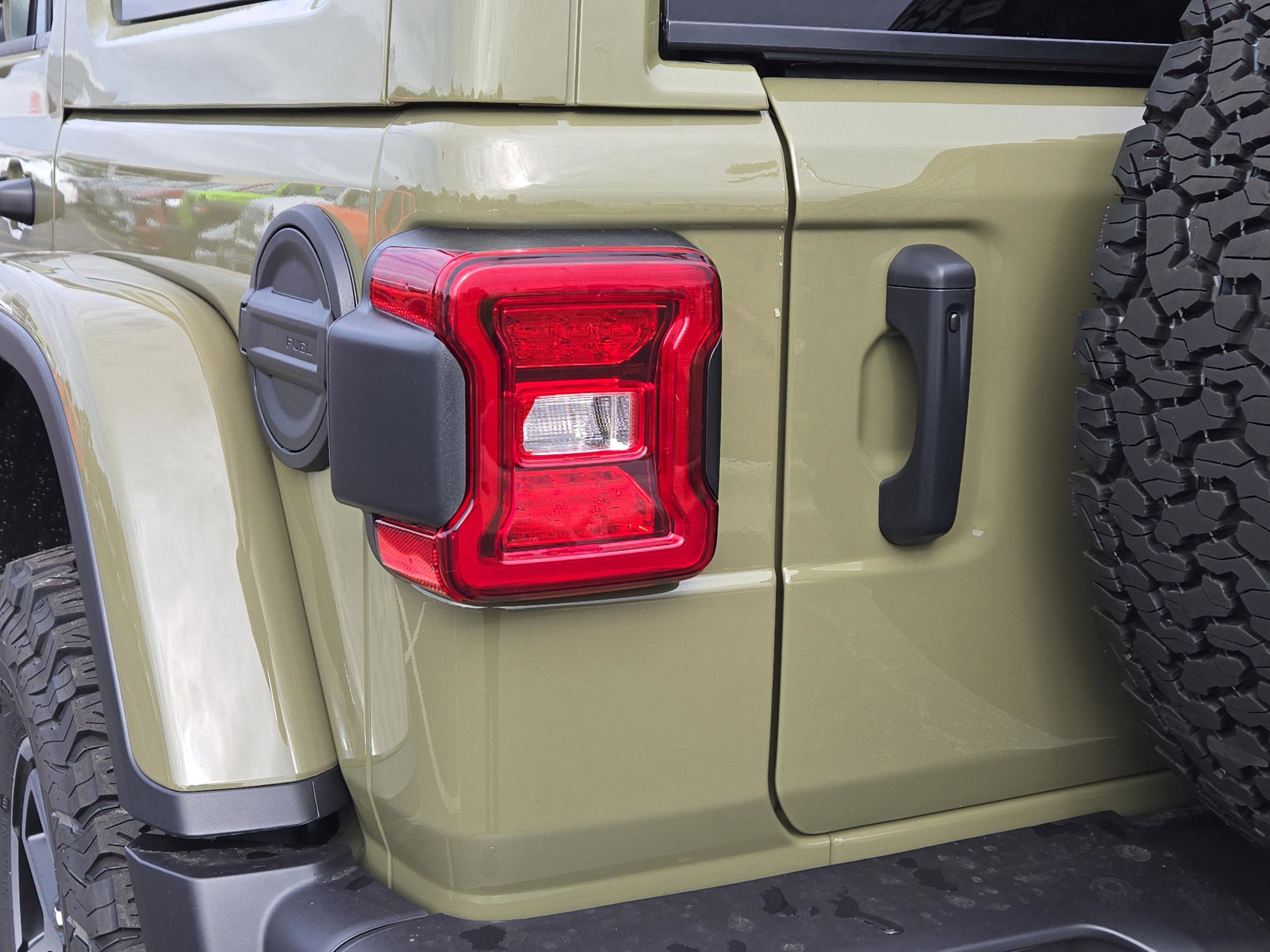 New 2026 Jeep Wrangler Unlimited Rubicon w/ Safety Group image 9