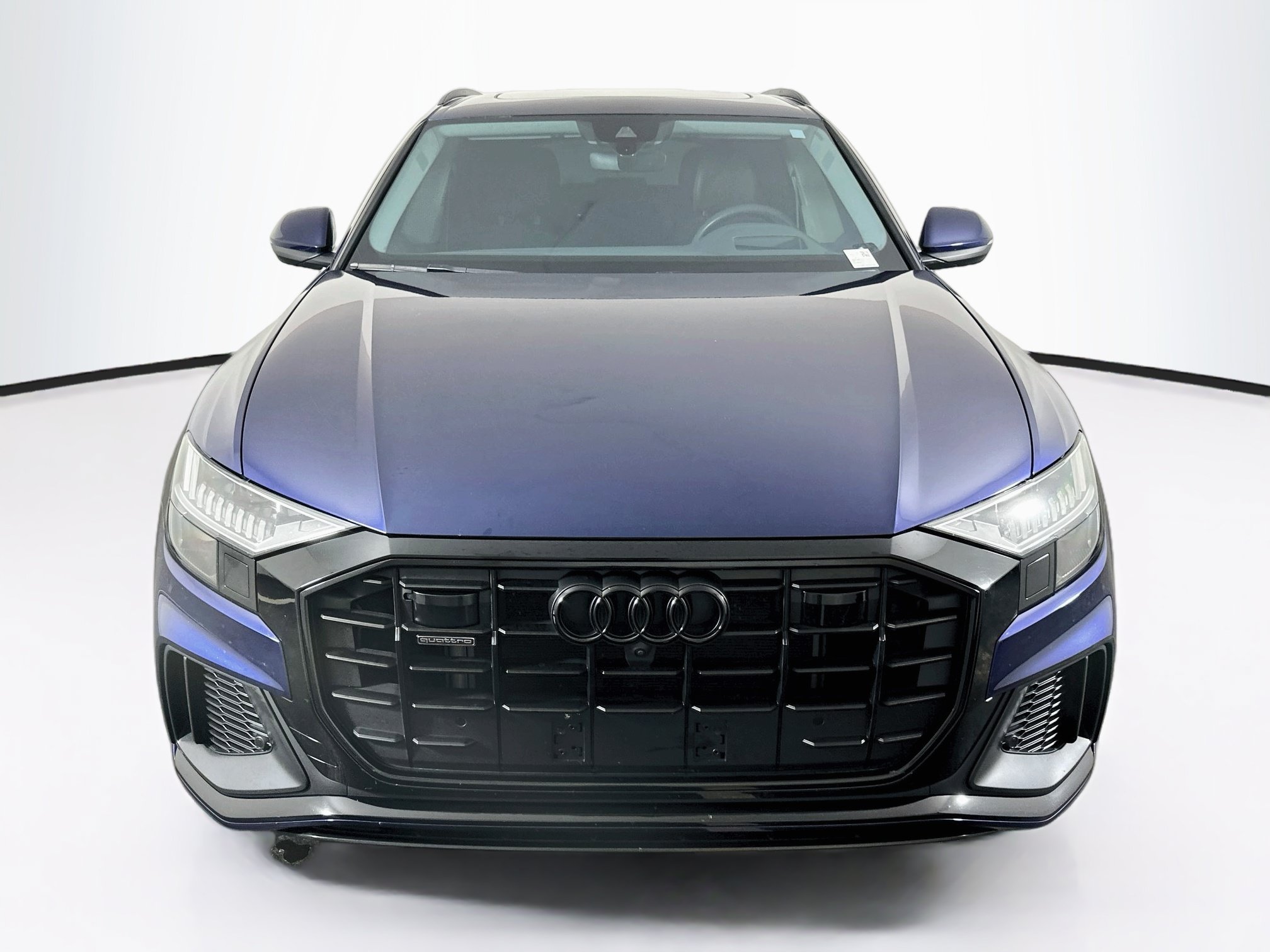 Used 2022 Audi Q8 Prestige AWD/4WD image 2