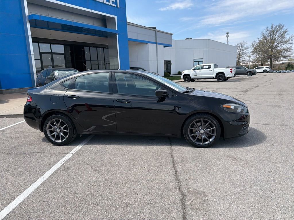 Used 2016 Dodge Dart SE w/ Convenience Group FWD image 2