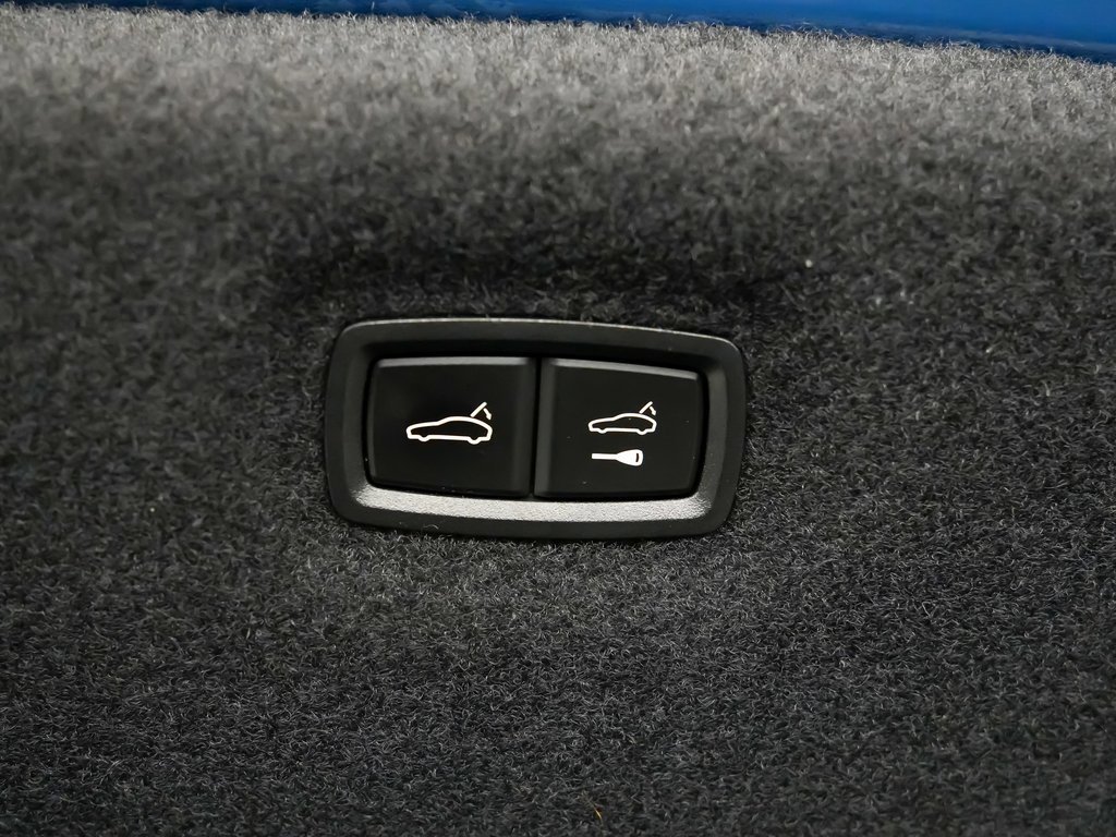 Certified 2022 Porsche Taycan 4S image 14