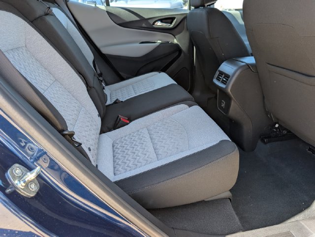 Used 2022 Chevrolet Equinox LS FWD image 39