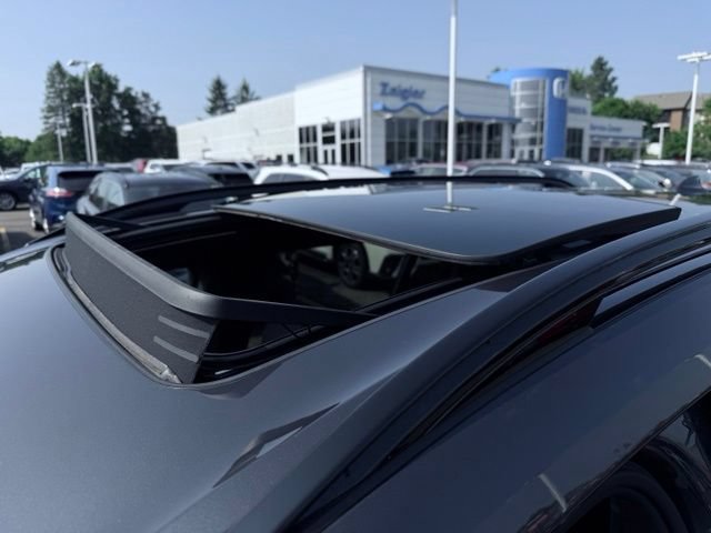 Used 2019 BMW X7 xDrive50i w/ M Sport Package AWD/4WD image 11