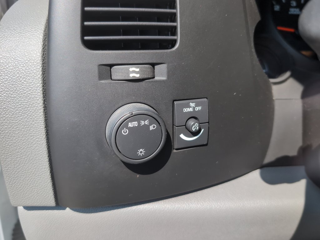 Used 2010 Chevrolet Silverado 1500 W/T image 17
