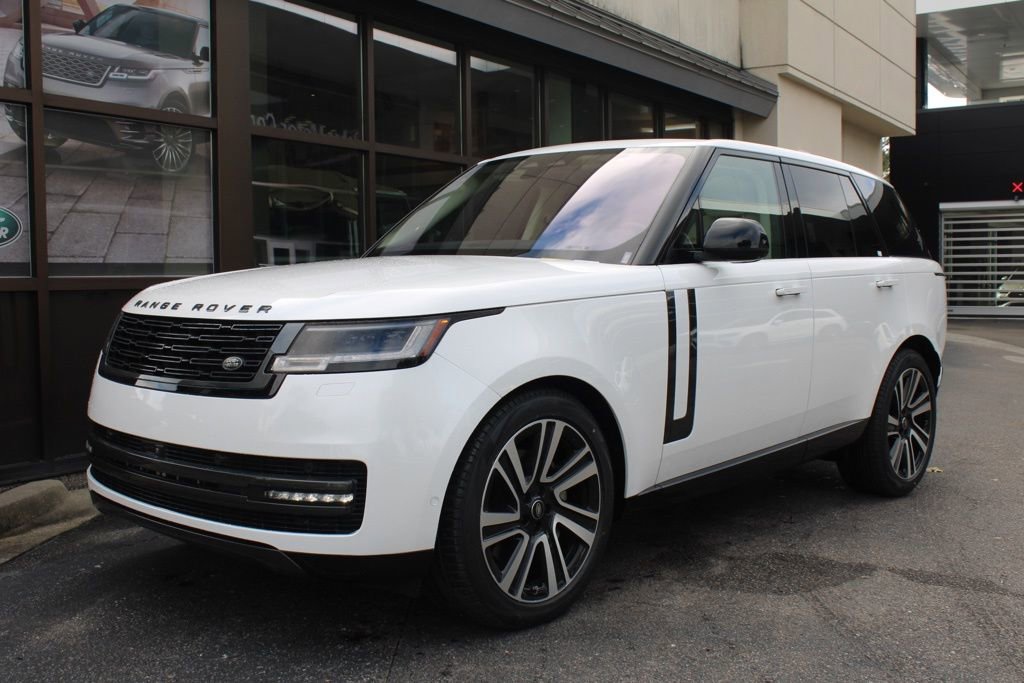 Used 2023 Land Rover Range Rover SE video 2