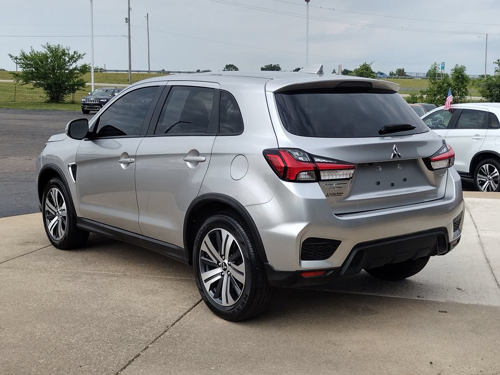 Used 2023 Mitsubishi Outlander Sport SE AWD/4WD image 17