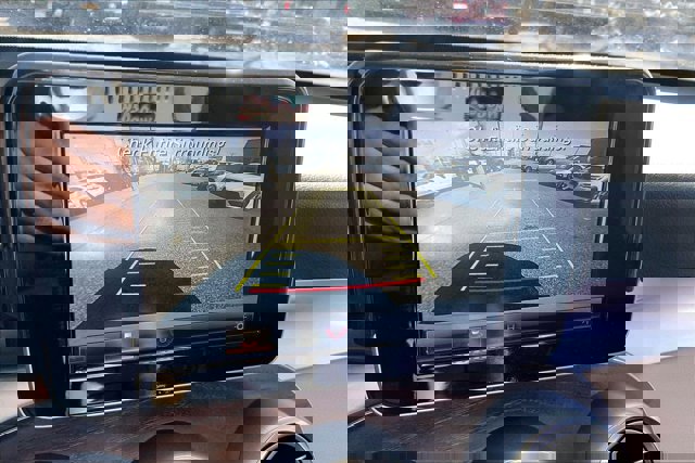 Used 2019 Mercedes-Benz GLC 300 4MATIC image 21