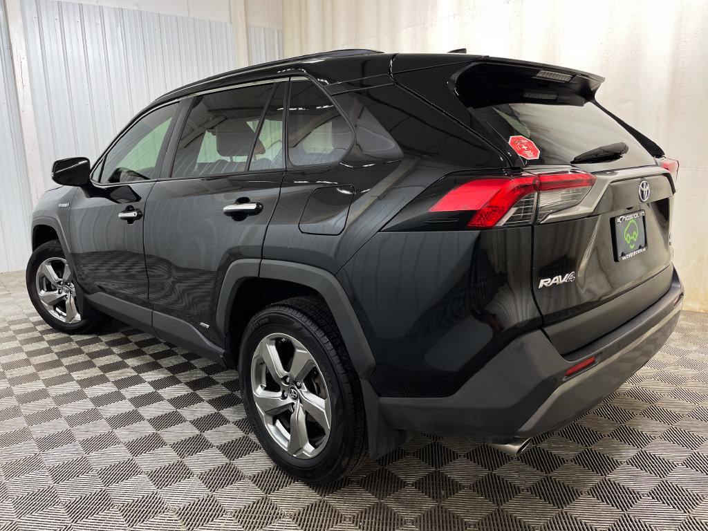 Used 2019 Toyota RAV4 Limited w/ Carpet Mat Package AWD/4WD image 16