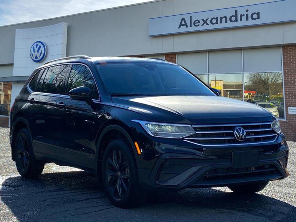Certified 2024 Volkswagen Tiguan SE