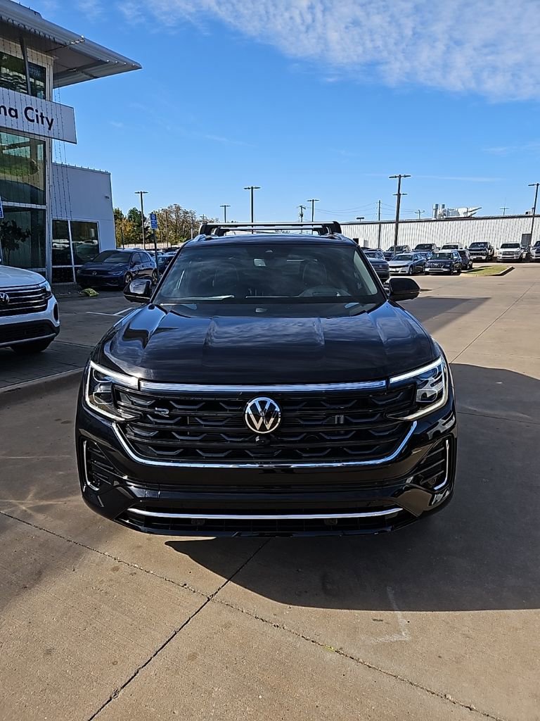 New 2026 Volkswagen Atlas Cross Sport SEL Premium R-Line AWD/4WD image 2