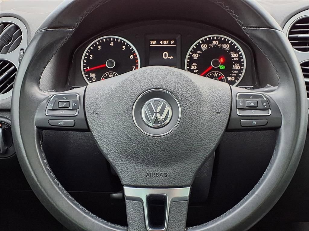 Used 2017 Volkswagen Tiguan Sport image 18