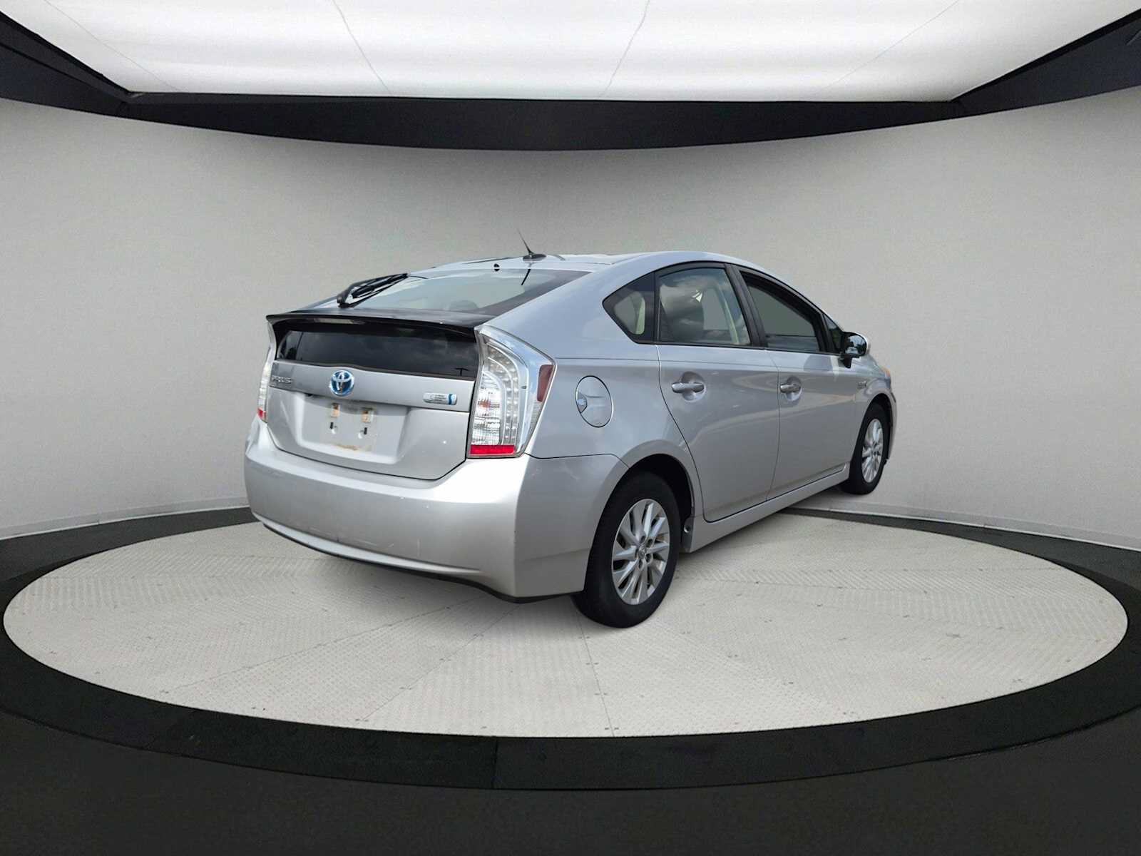 Used 2013 Toyota Prius Prime Plug-In Hybrid FWD image 8