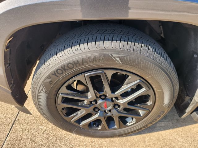 Used 2023 Toyota Sequoia SR5 w/ SR5 Premium Package AWD/4WD image 8