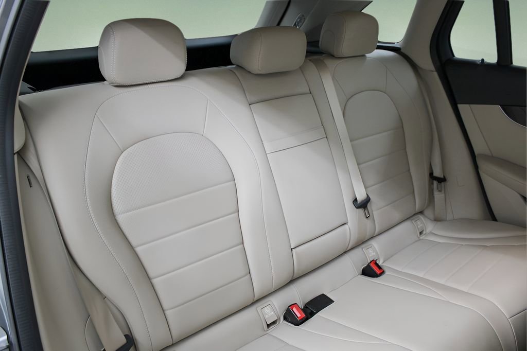 Used 2019 Mercedes-Benz GLC 300 image 22