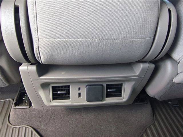 Certified 2025 Chevrolet Silverado 1500 LT AWD/4WD image 17